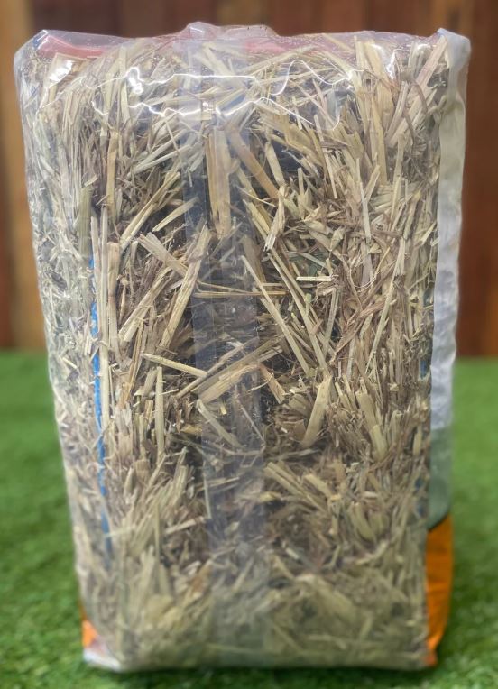GREEN VALLEY NATURALS OATEN HAY MINI BALE 22L