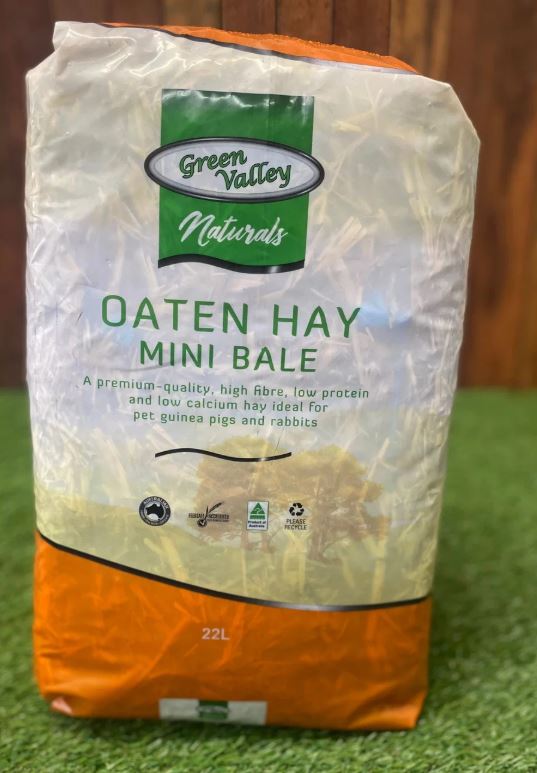 GREEN VALLEY NATURALS OATEN HAY MINI BALE 22L